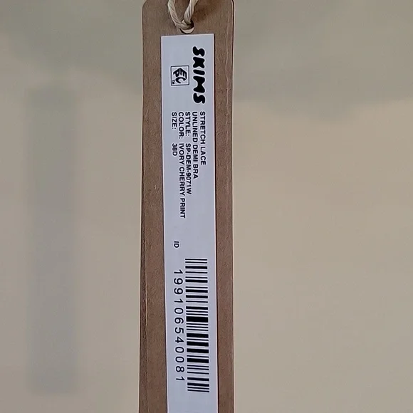 Skims Bra 38D NWT - Picture 2 of 8